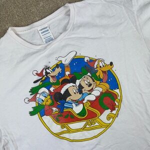 Disney Mickey Mouse & Friends Christmas Sleigh‎ White T-Shirt Mens XL